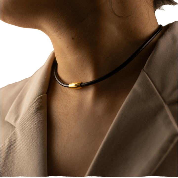 Women's necklace 