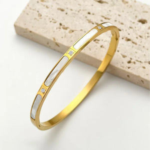 Women's jewelry bracelets