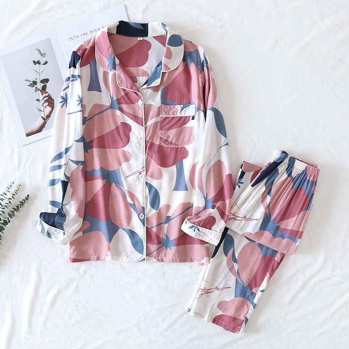 Women's pajamas suit