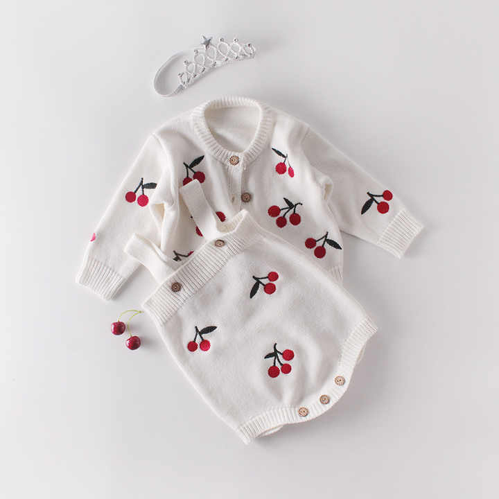 Newborn baby girls clothes 