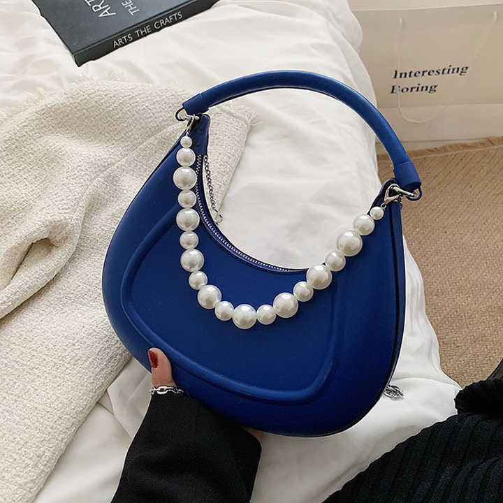 Fashionable and elegant women's shoulder bag 