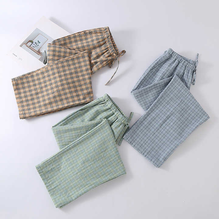 Men's sleep pants made of pure cotton. 