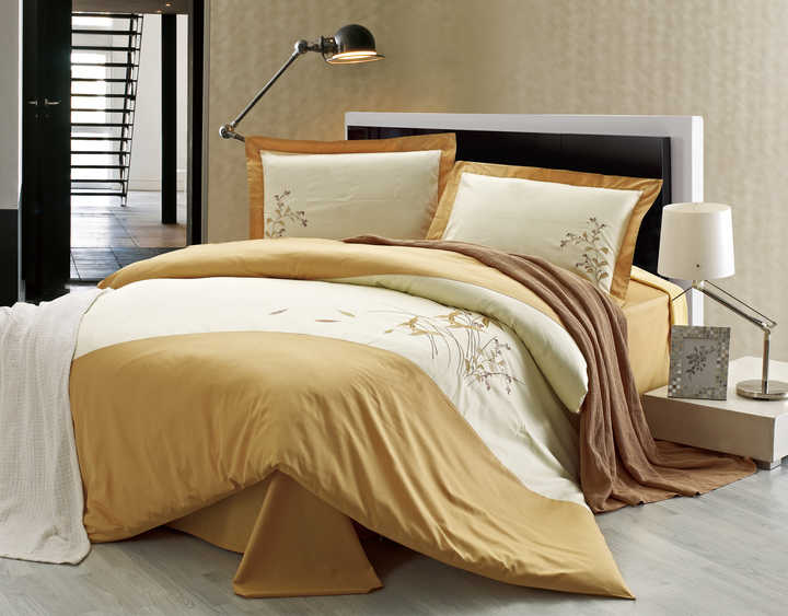 طقم سرير فاخر من الساتان بحجم كبير مناسب للفنادق Luxury Satin King Size Hotel Bedding Set