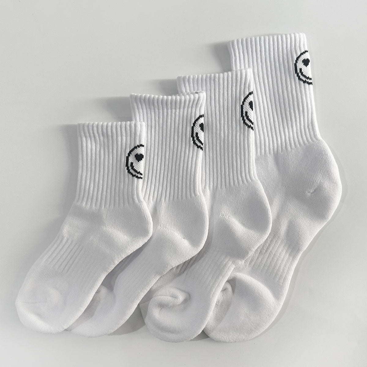 طاقم الجوارب