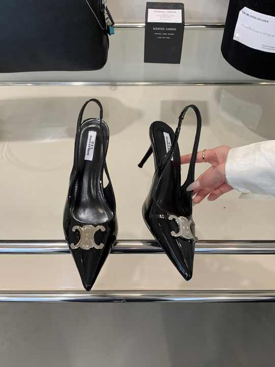 Elegant women's heels 