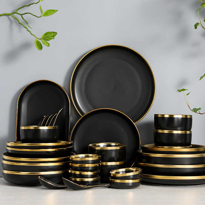 Serving utensil sets 