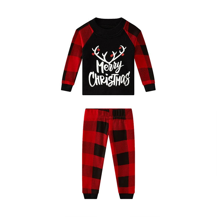 long-sleeved pajamas