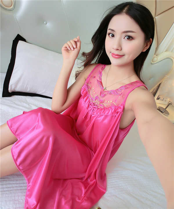 Women's sleepwear 