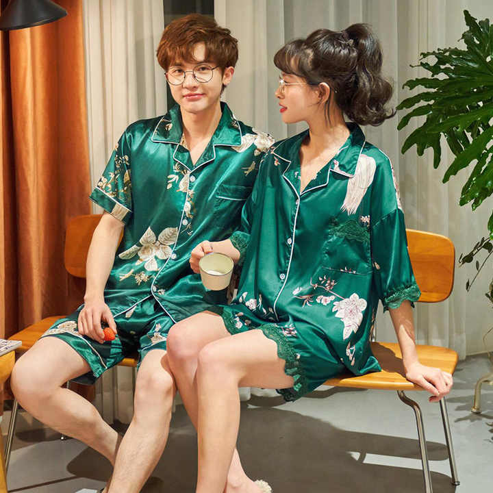 custom pajamas . بيجامة مخصصة