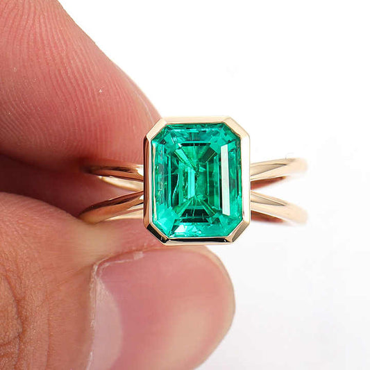 Zambian emerald wedding ring 