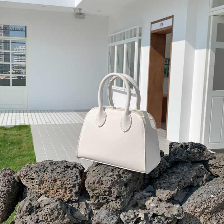 Bags and fun,حقائب و امتعه