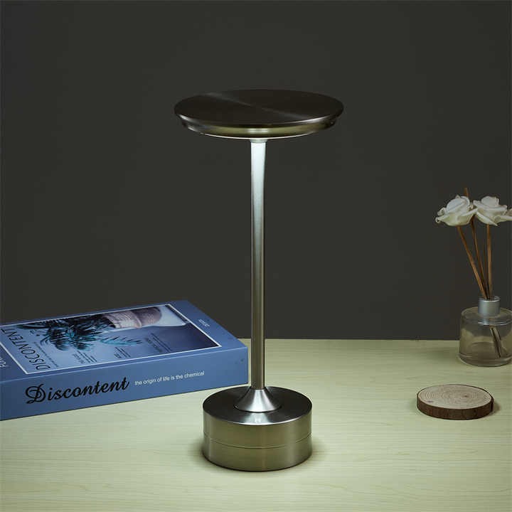 Touchless interior lighting 