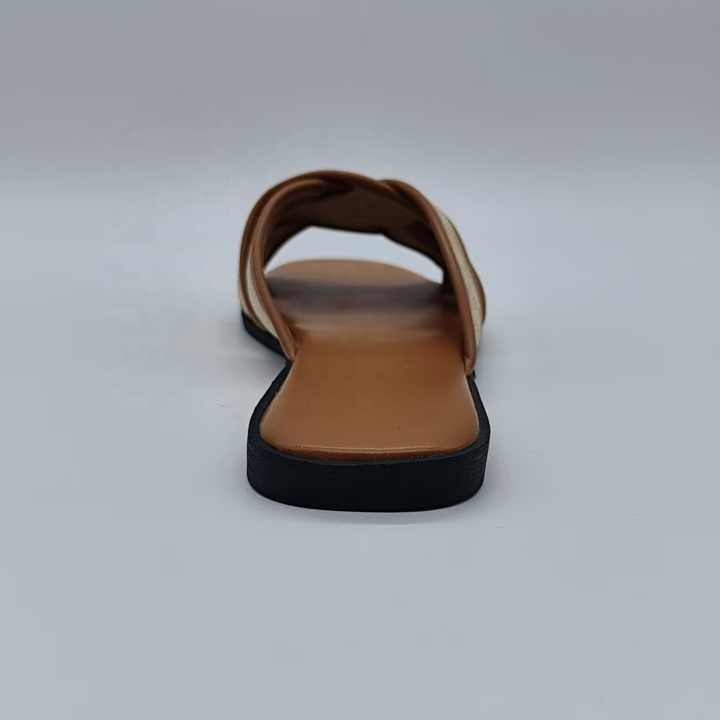Women's beach sandal 