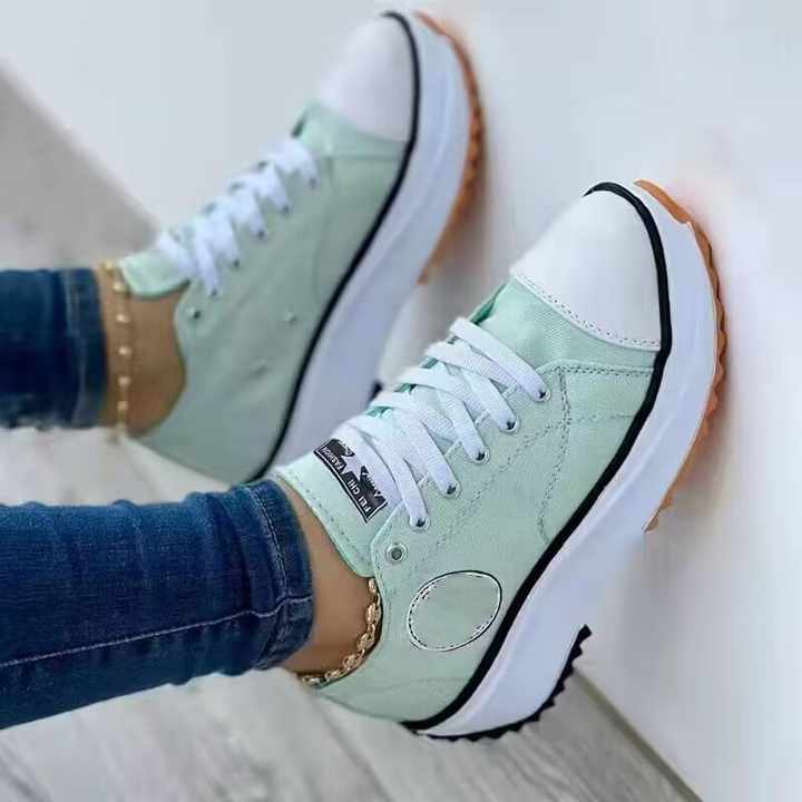 أحذيه رياضيه بنات