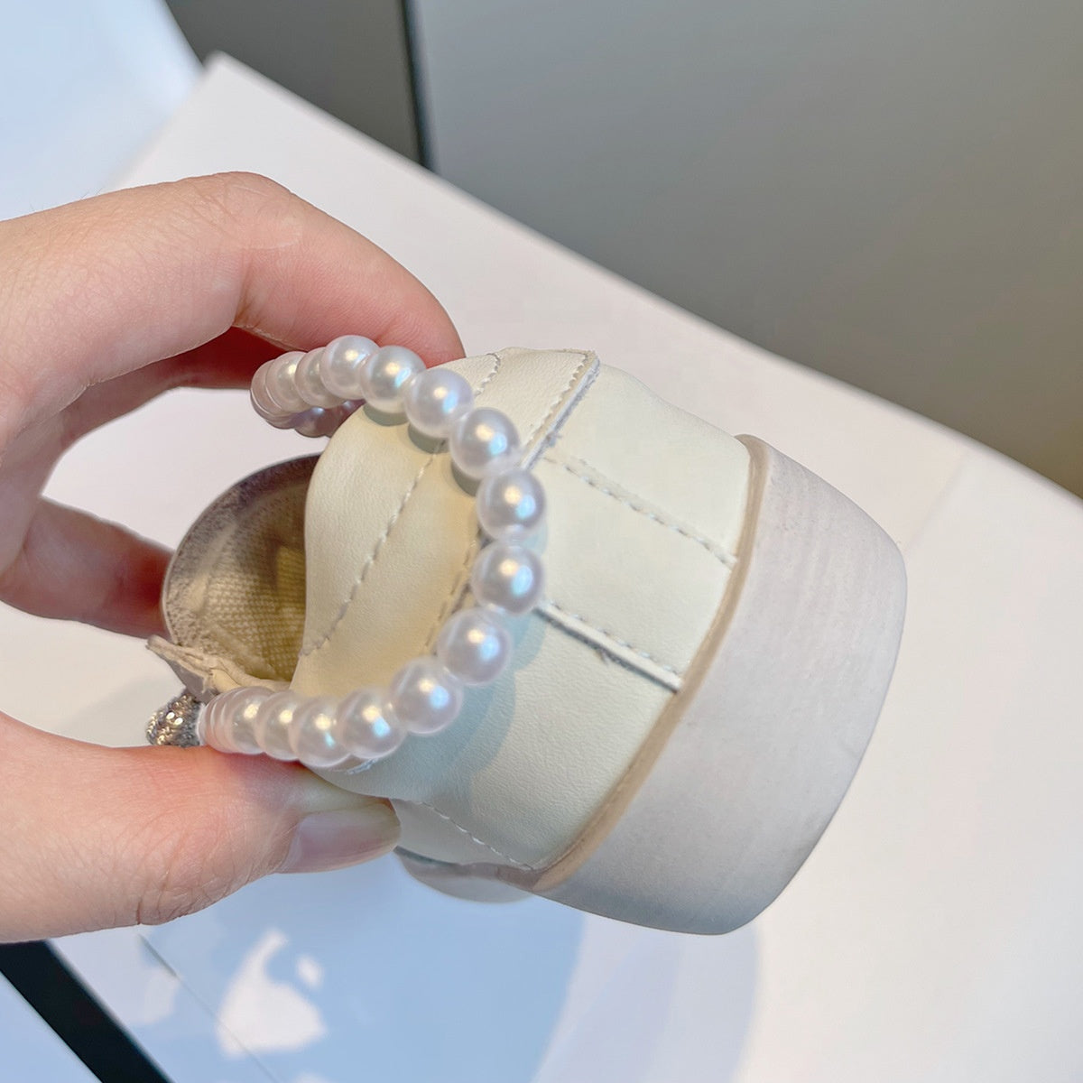 حذاء مسطح بنات جديد