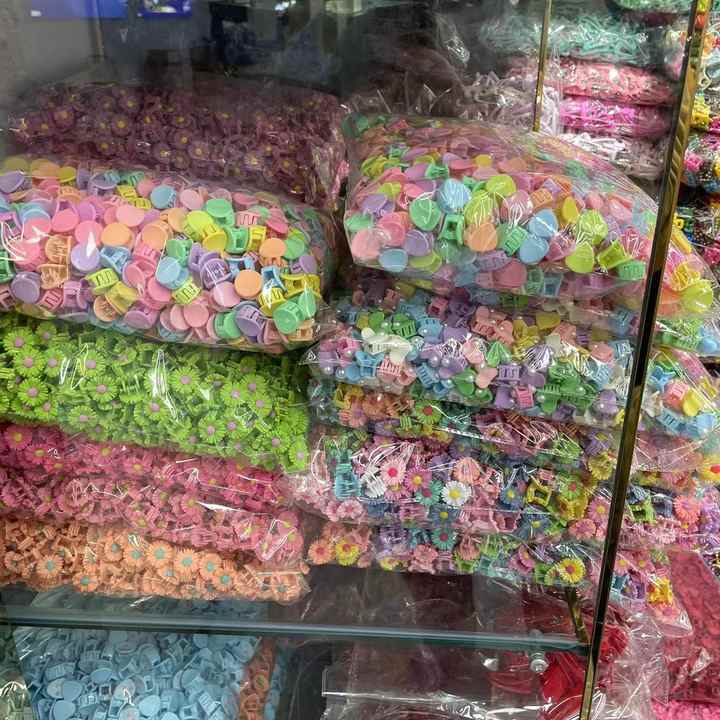 مستلزمات مشابك  شعر بلاستيكيه