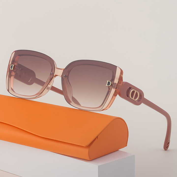 trendy square sunglasses 