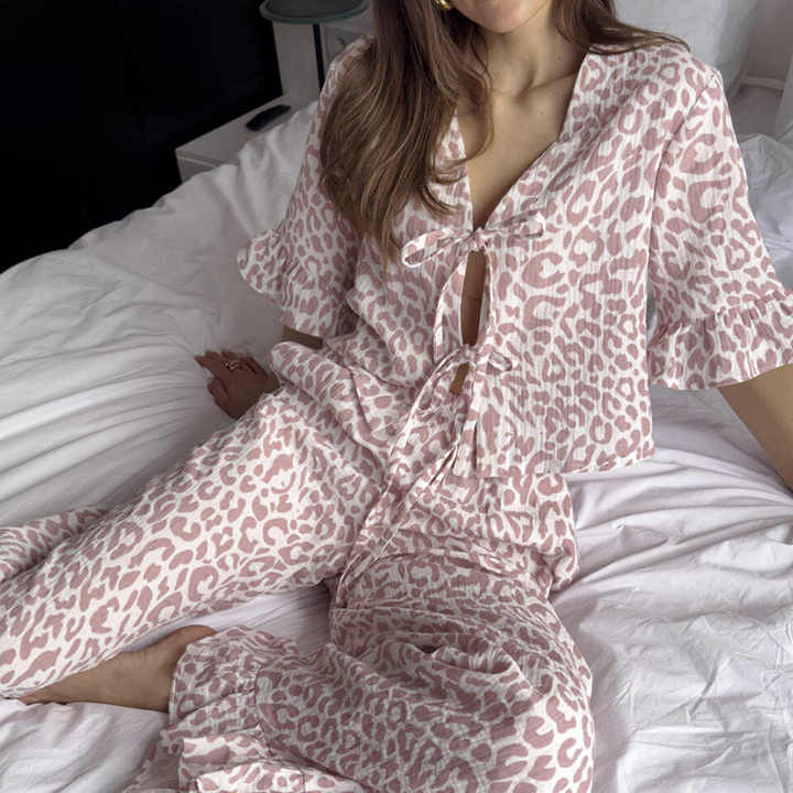 Women's sleepwear 