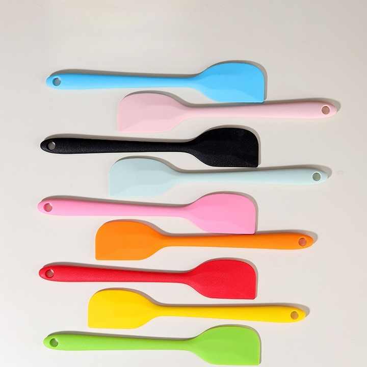Factory Direct Reusable Silicone Spatulas-ملاعق سيليكون