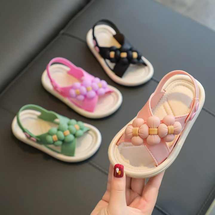 Summer Children's Sandals for Girls New Soft Sole Anti-slip Cute Sandals Wholesale 