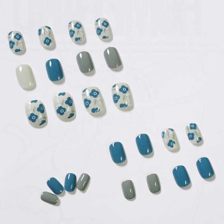 artificial nails 