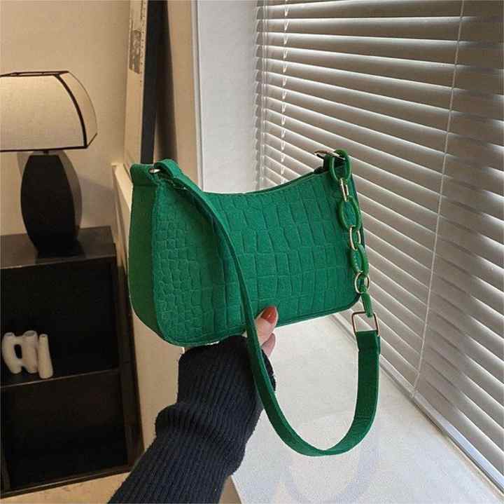 حقيبة يد بتصميم علامة تجارية فاخرة