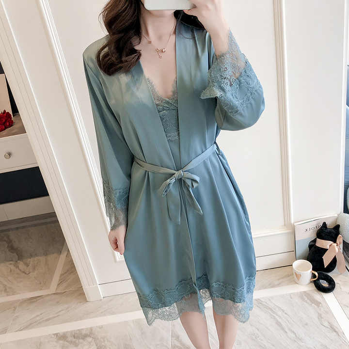 Women's sleepwear 