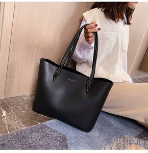 Modern women's handbag