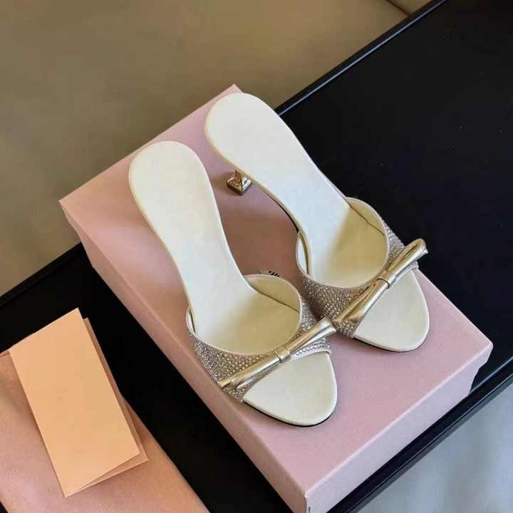 Elegant women's heels 