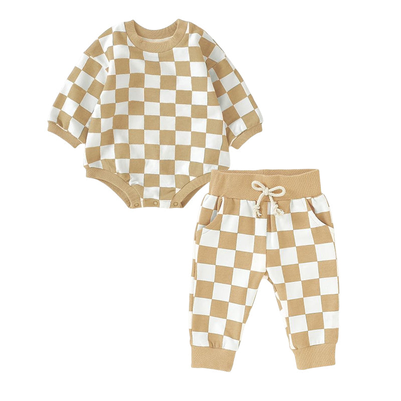 مجموعة ملابس كلاسيكية