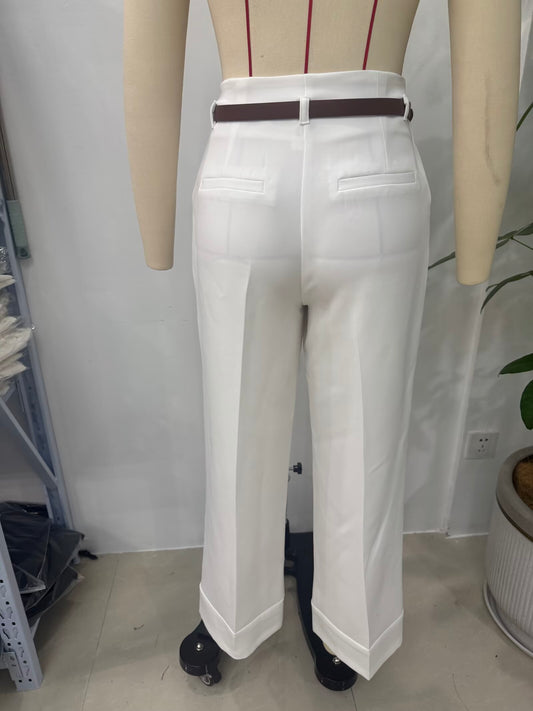 بنطلون نسائي