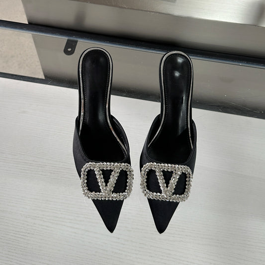 Elegant women's heels 