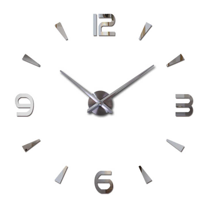 modern wall clock . ساعة حائط مودرن