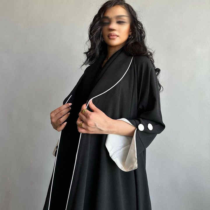 Luxury black abaya 