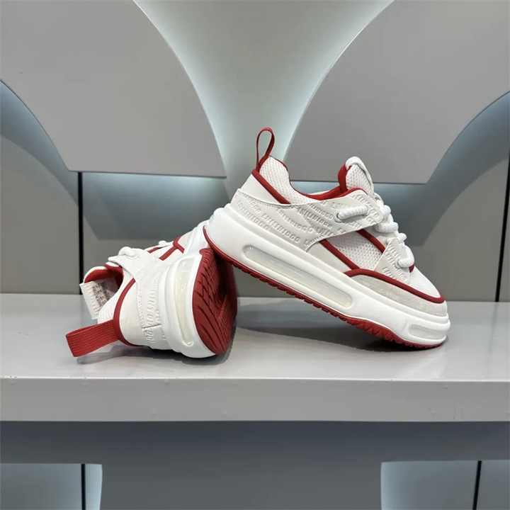 Comfortable men's summer shoes 