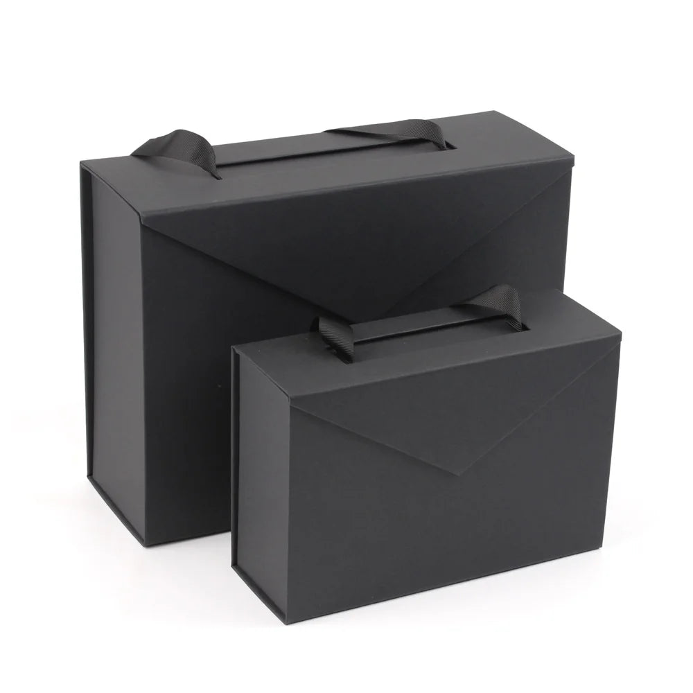 Luxury Apparel Packaging Boxes 