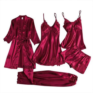 Women's sleepwear 