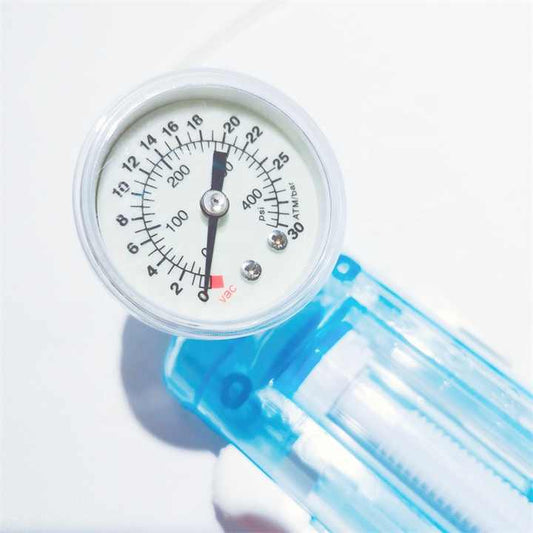 جهاز نفخ اسعافات