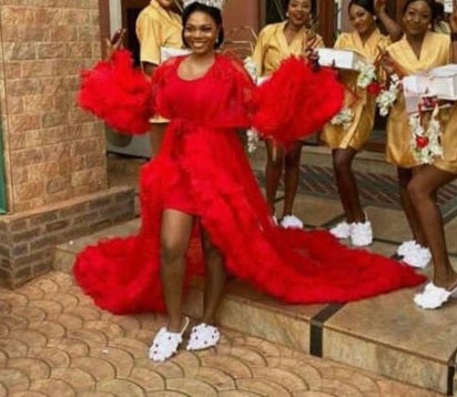 بيجامة نوم نسائية مثيرة