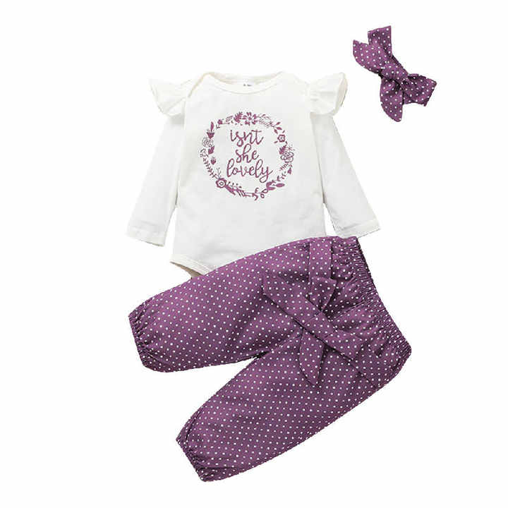 طقم بناتي لحديثي الولادة Newborn girls' set