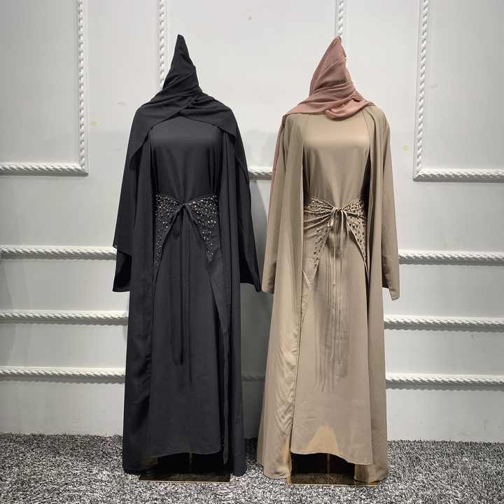 عباية ملونة مفتوحة