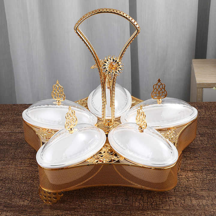 Qian Hu Turkish Luxury Golden Metal Plastic Dry Snack Tray Fruit Plates with Lid 