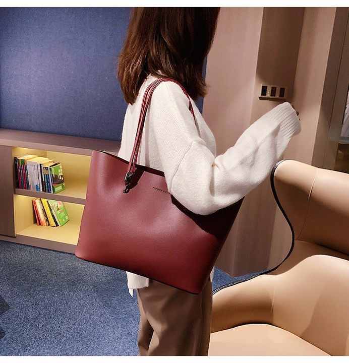 Modern women's handbag