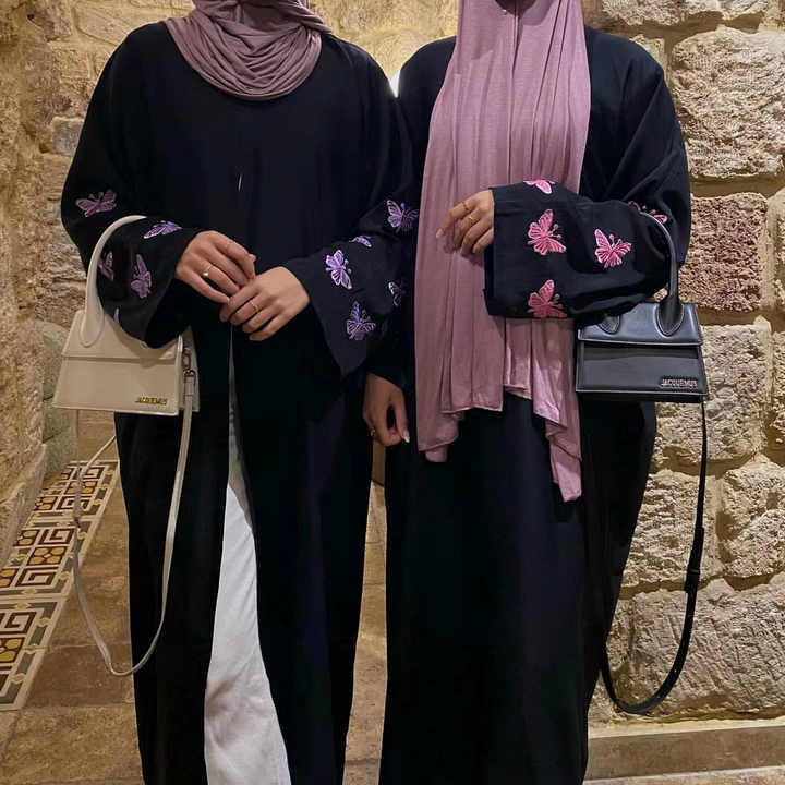 Elegant and luxurious women's abayas 