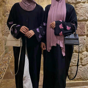 Elegant and luxurious women's abayas 