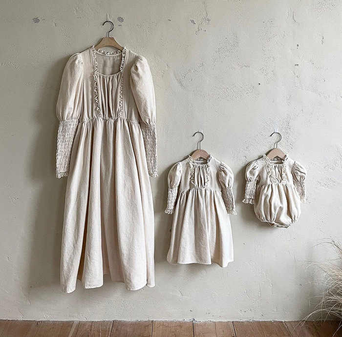 Wrapped Bottom Clothes for Girls and &nbsp- ;ملابس أطفال كورية