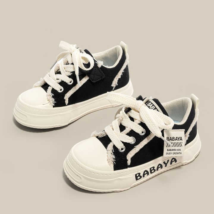 أحذية أطفال بنعل ناعم ، حذاء كاجوال للأطفال . Soft sole children's shoes, children's casual shoes, non-