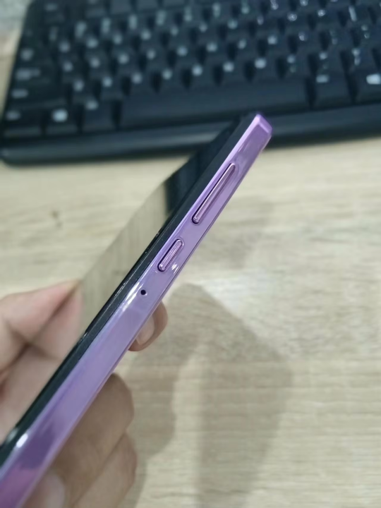 ايفون هاتف