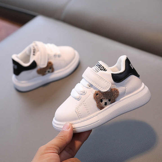 أحذية رياضية جديدة عالية الجودة  . New high quality sneakers