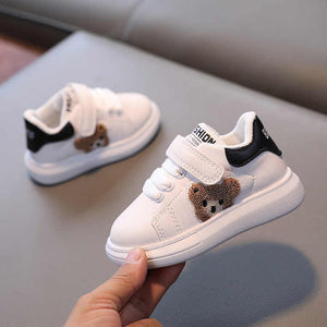 أحذية رياضية جديدة عالية الجودة  . New high quality sneakers